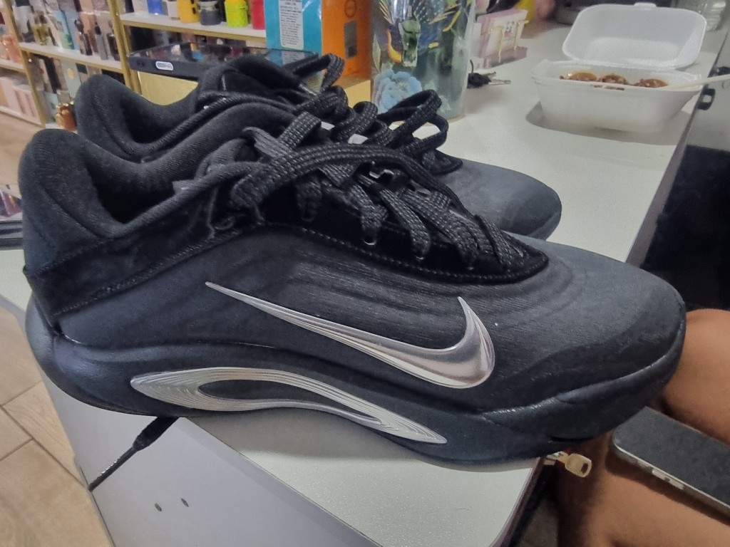 TENIS A ONE  NIKE 24.5CM