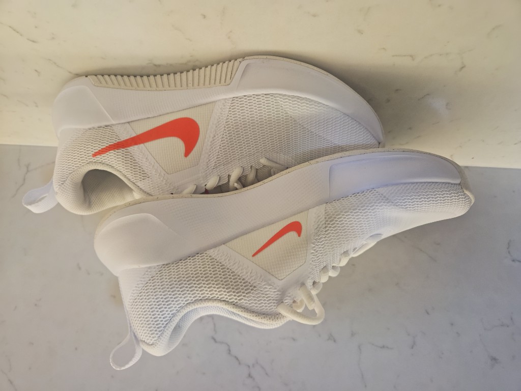 TENIS NIKE PALOMA ROSA 25CM
