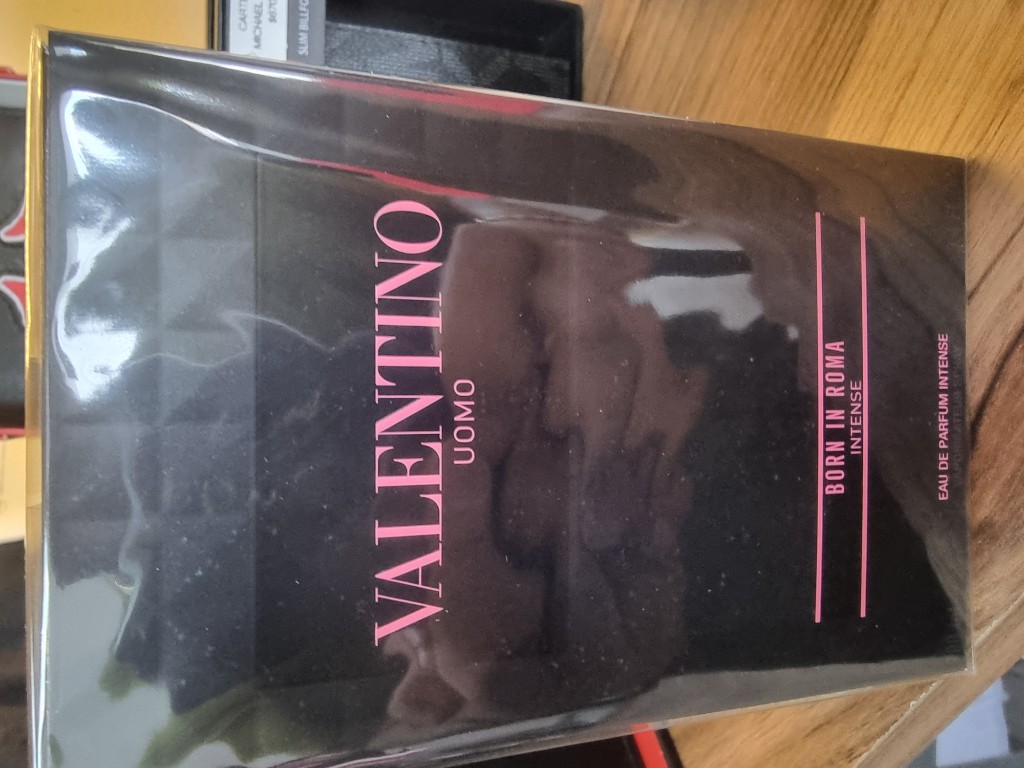 VALENTINO BORN IN ROMA INTENSE