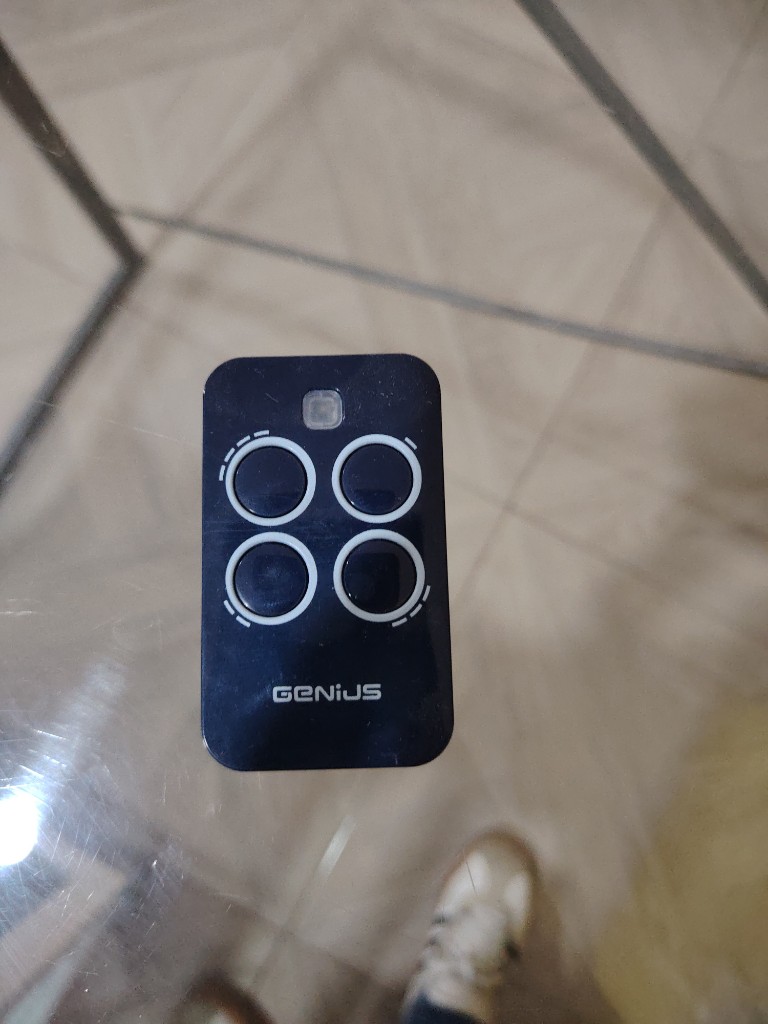 CONTROL PARA PORTON AUTOMATICO MARCA GENIUS