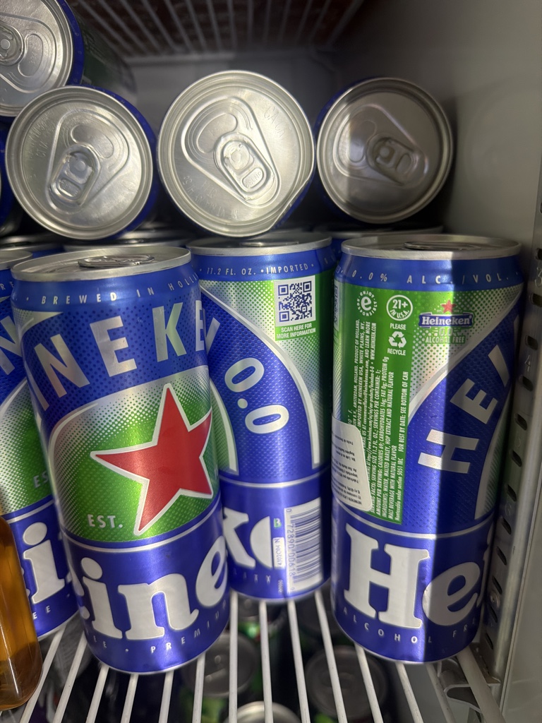 Cerveza Heineken beer can