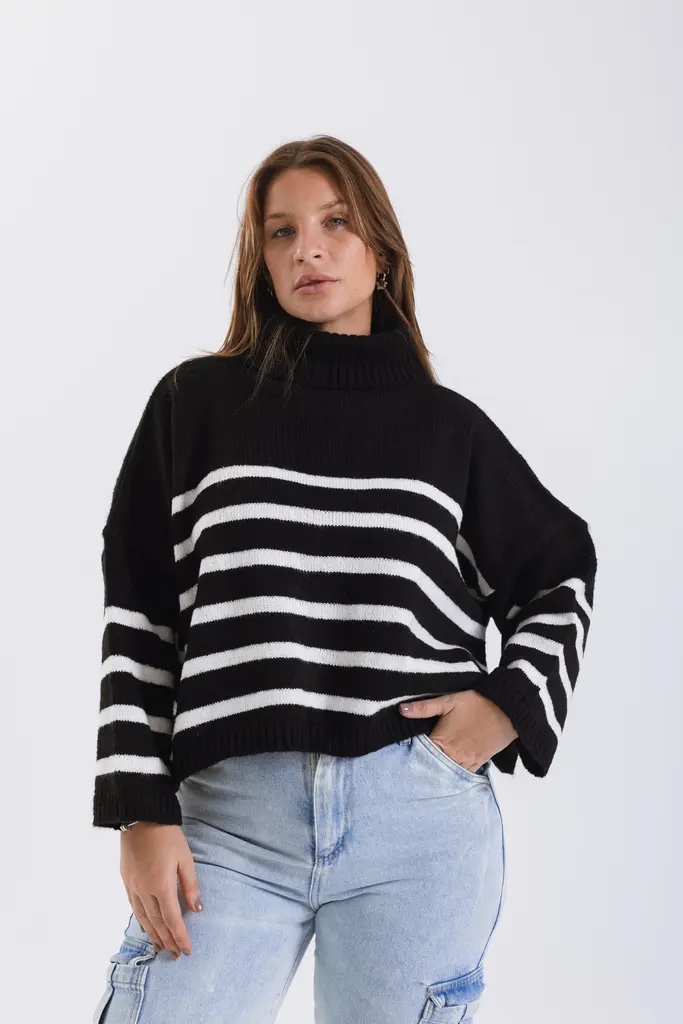 Sweater negro rayado