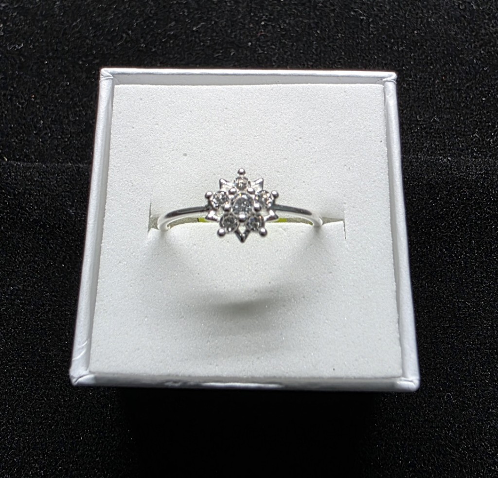Anillo Moissanita