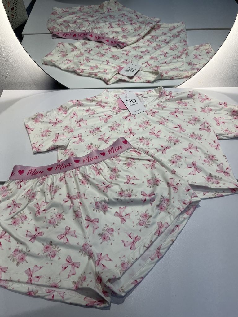 Miia camiseta short