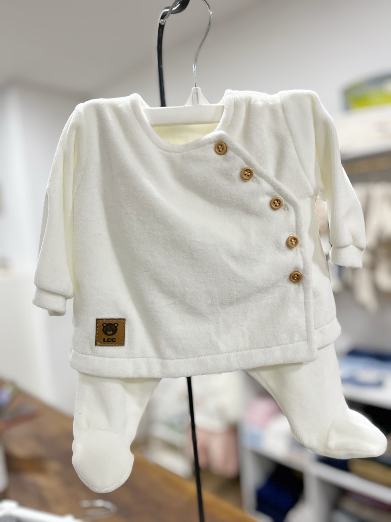 Conjunto plush Botón natural LCC