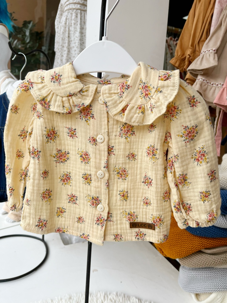 Camisa floreada