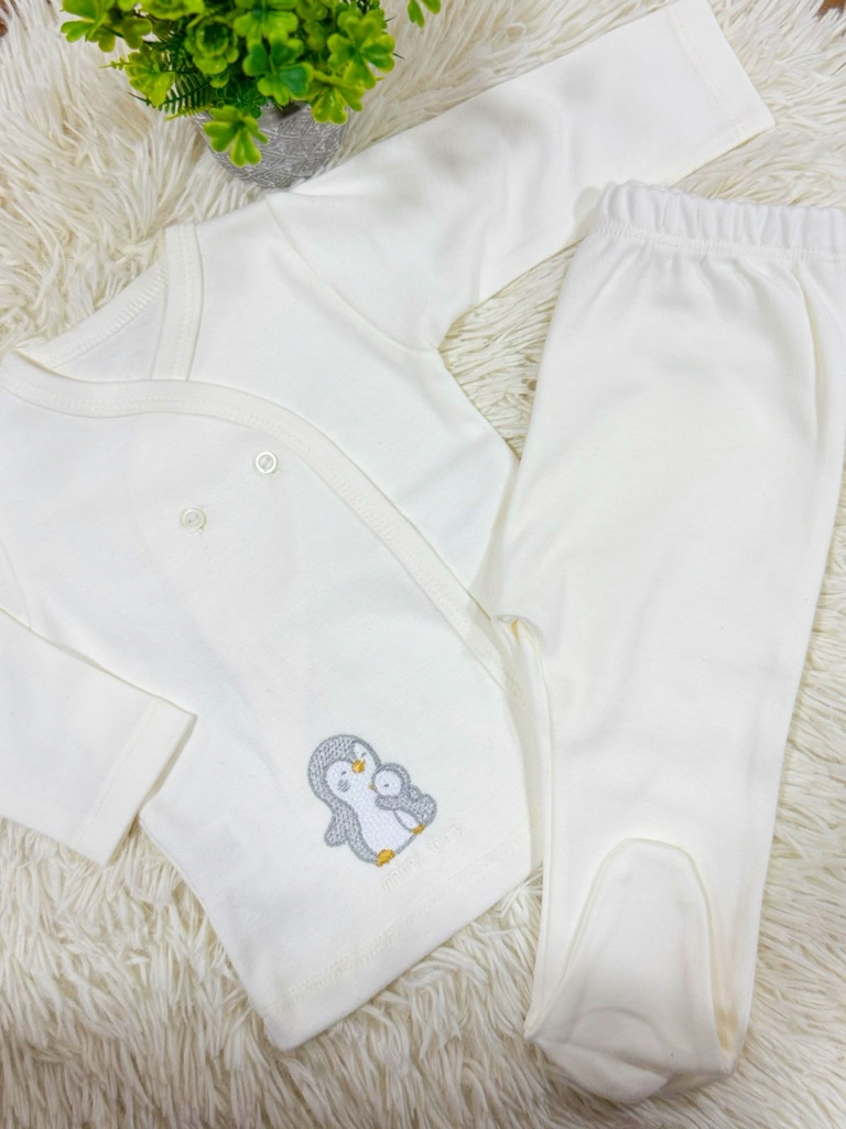 Bata y pelele “Pingüino “ T2