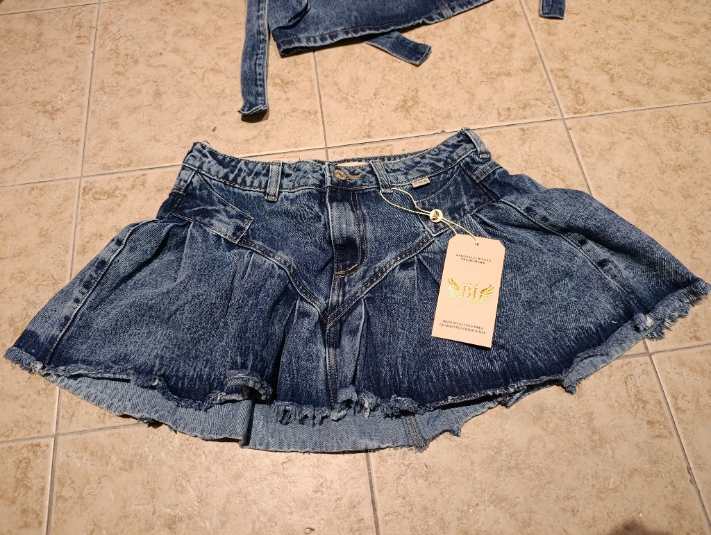 Falda bolero