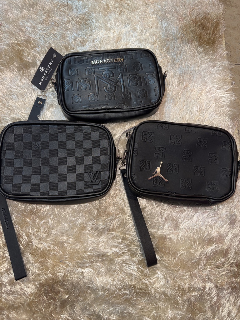 CARRIEL BOLSO LLAVERO