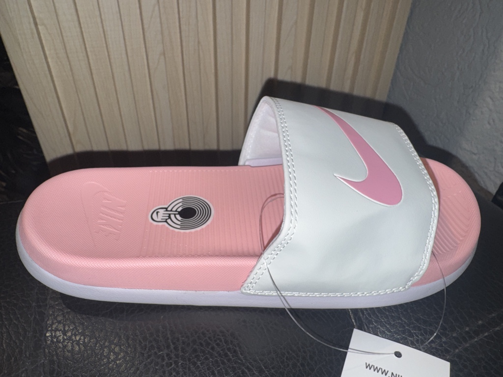 Chancla Nike Blanco Rosa.