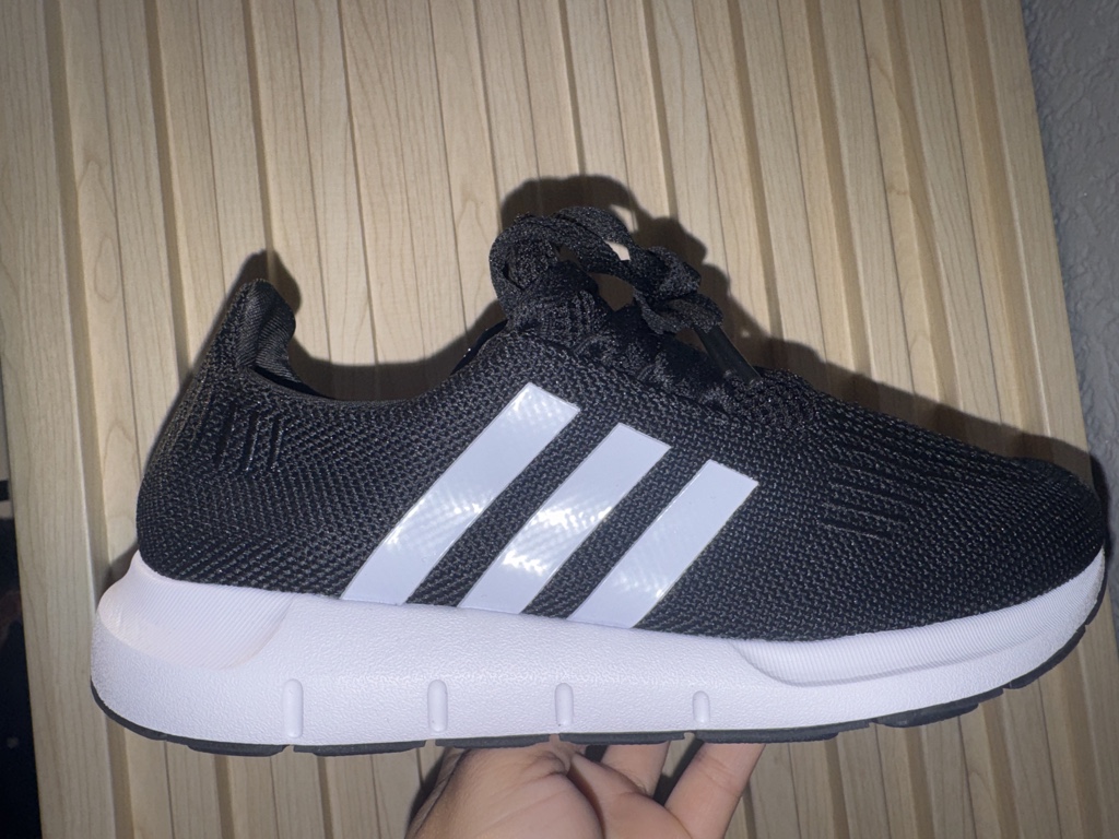 Tenis Adidas Negro Franja Blanca