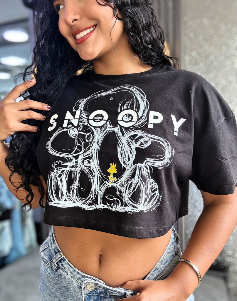 Básica Oversize corta Snoopy Negra
