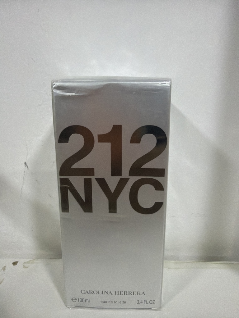 Carolina Herrera 212 NYC