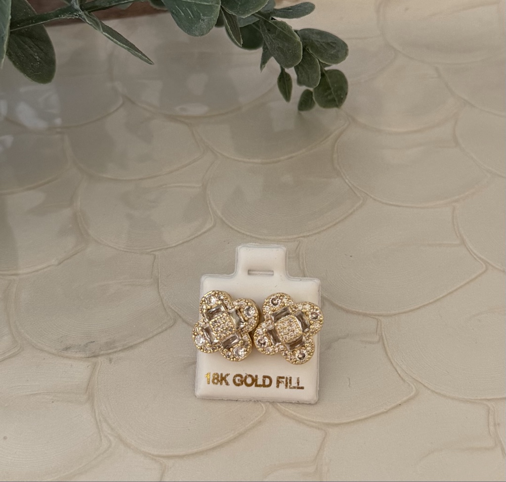 Stud Fleur Royale