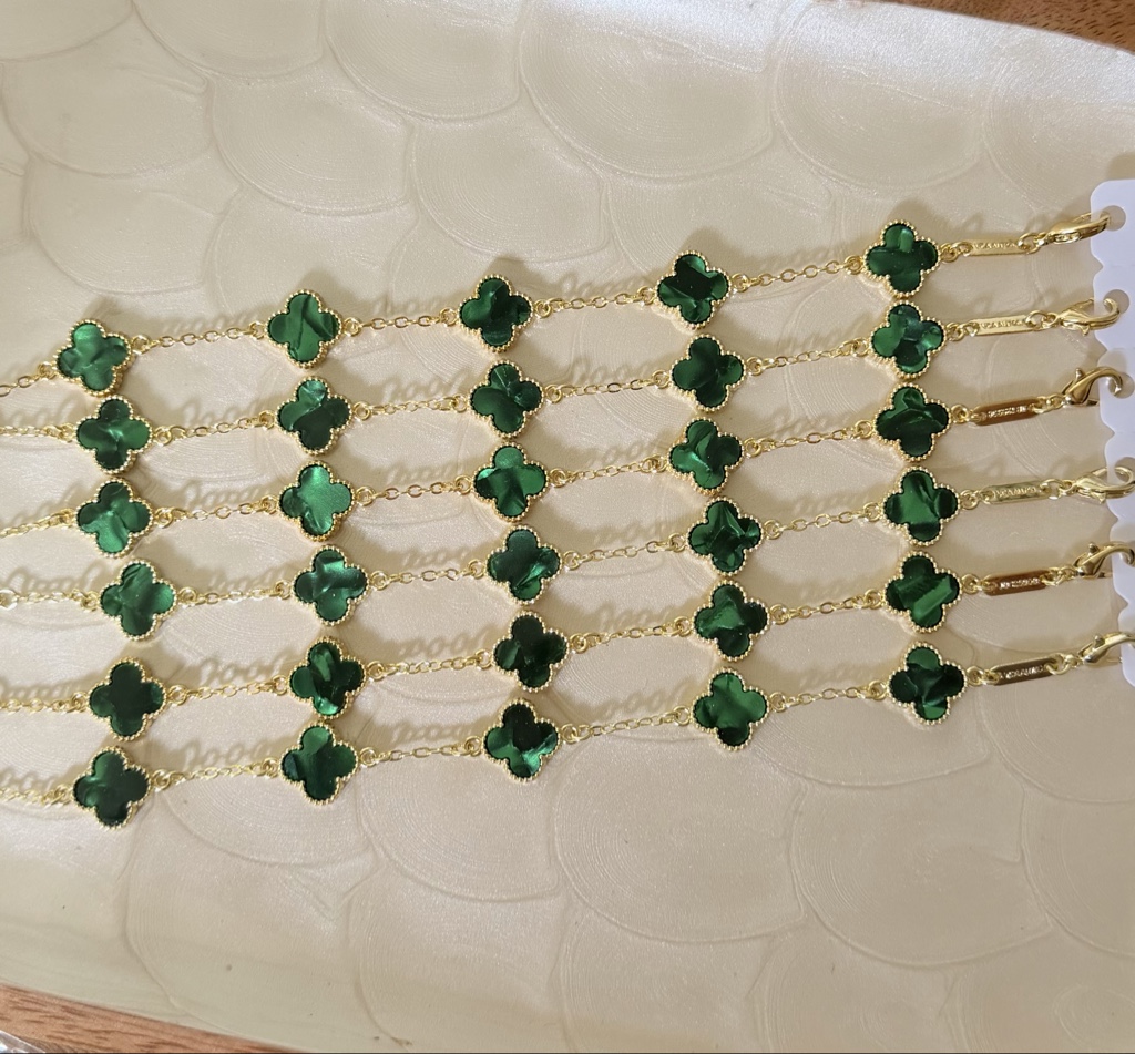 Pulsera trébol esmeralda
