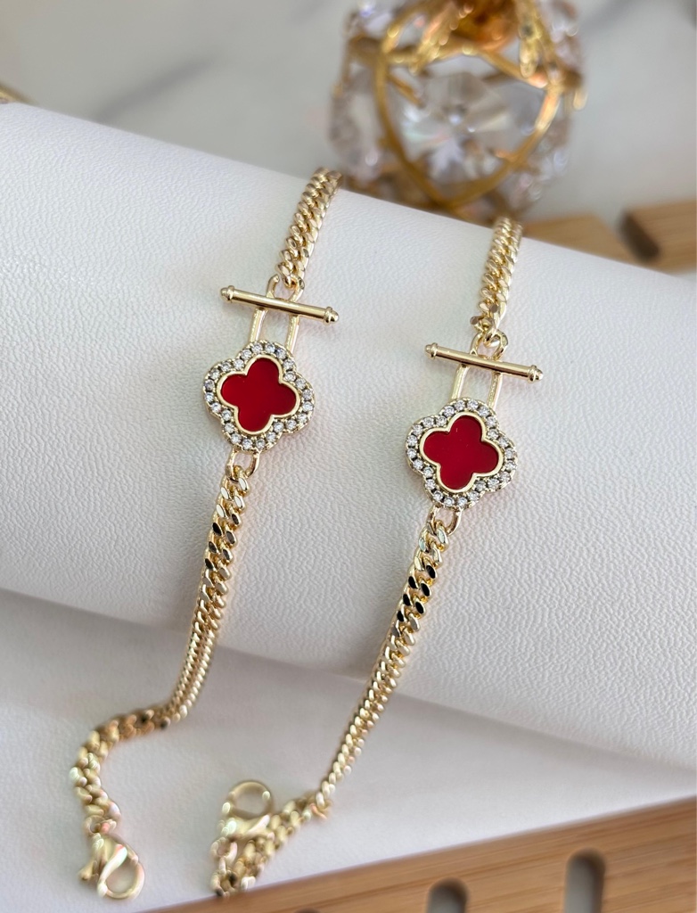 Pulsera mini trébol rubí