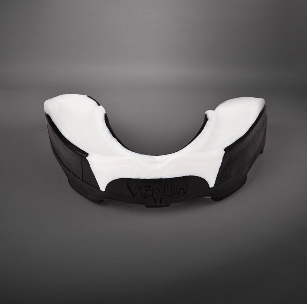 Venum Predator - Protector Bucal Blanco/Negro