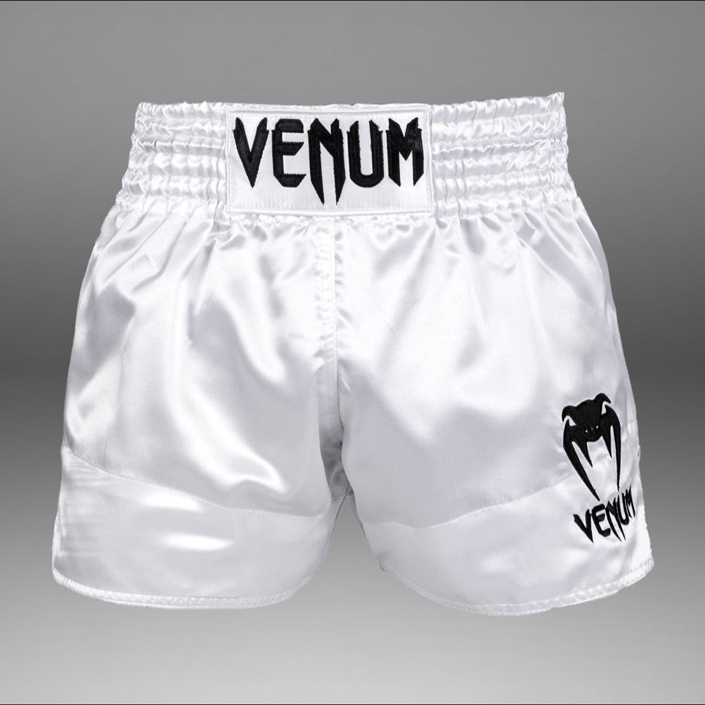 Venum Classic Muay Thai Short - Blanco/Negro
