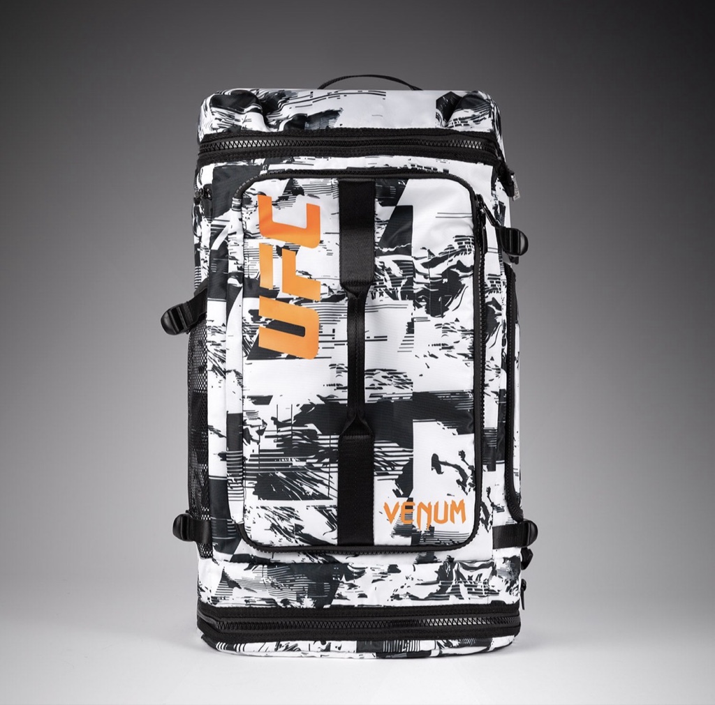 UFC Zenith Bag Venum - Blanco/Negro (48L)