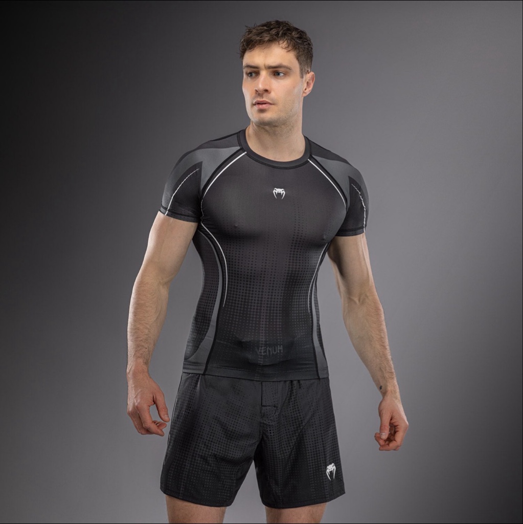 Venum Stealth - Rashguard Manga Corta Negro/Blanco