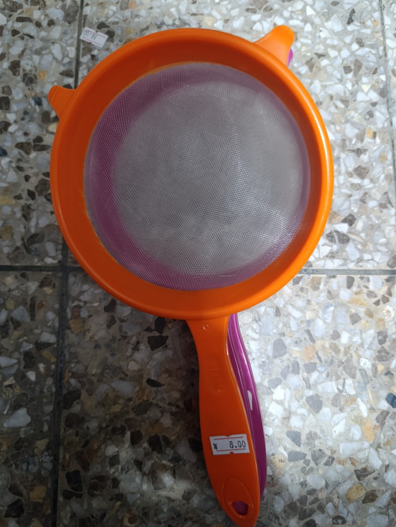 Colador plastico naranja