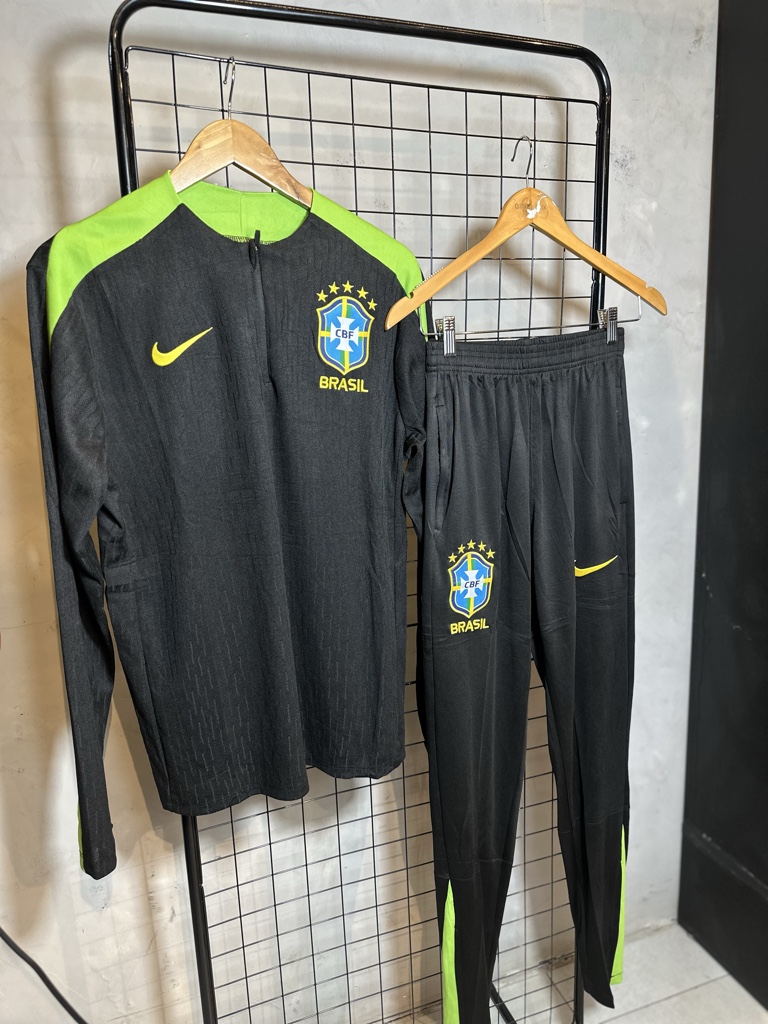 Brasil conjunto negro y verde