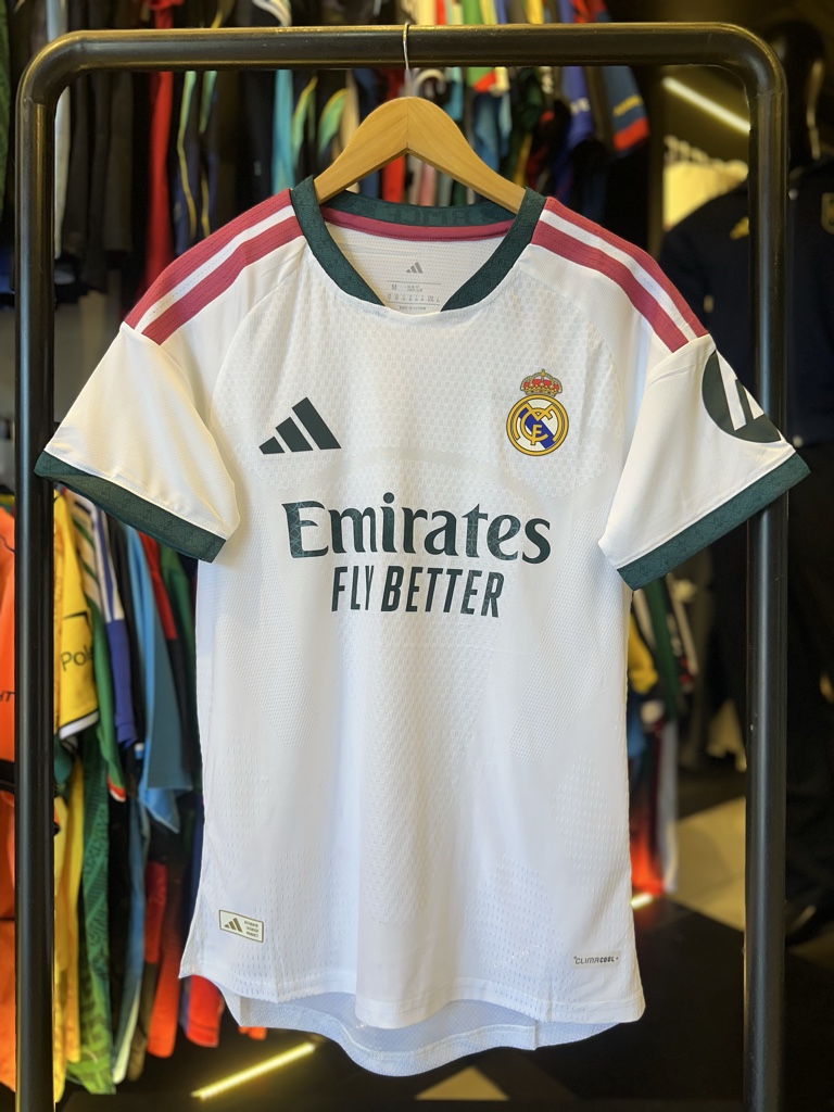 Real Madrid home 26/27 - player