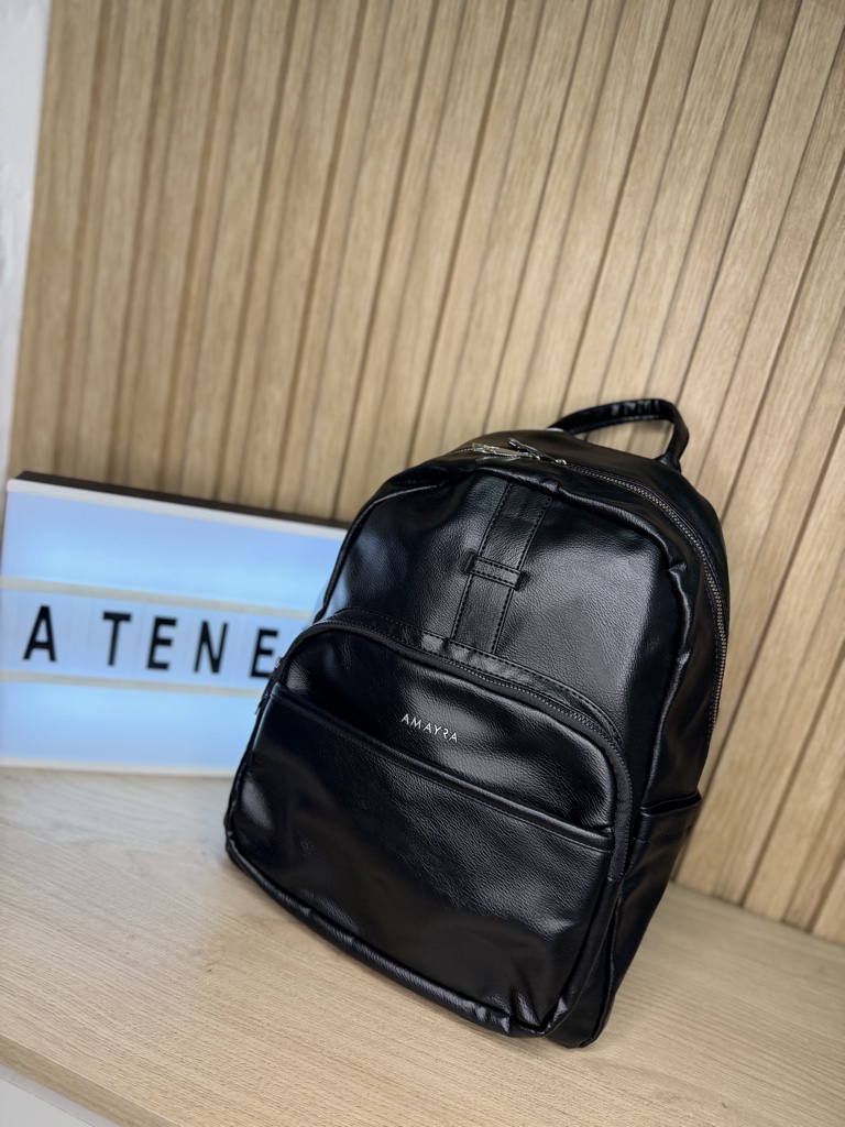 Mochila amayra negra cuero pu