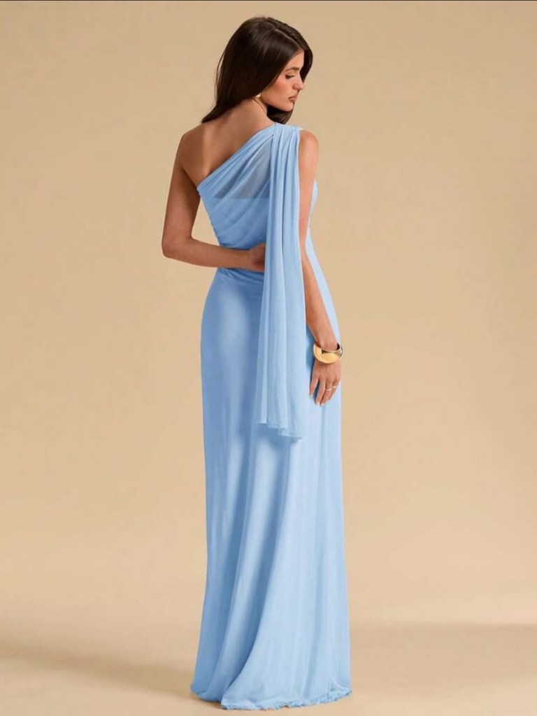 Vestido de gala baby blue largo un hombro