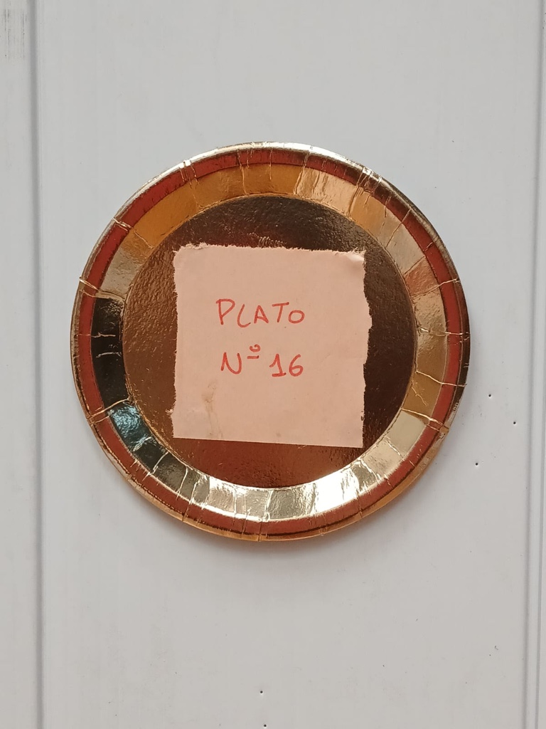 Platos Dorados 16 x50uds