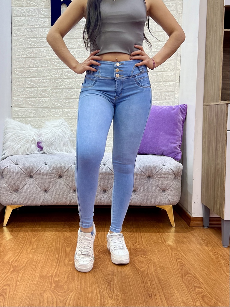Jean Skinny 3 botones Celeste