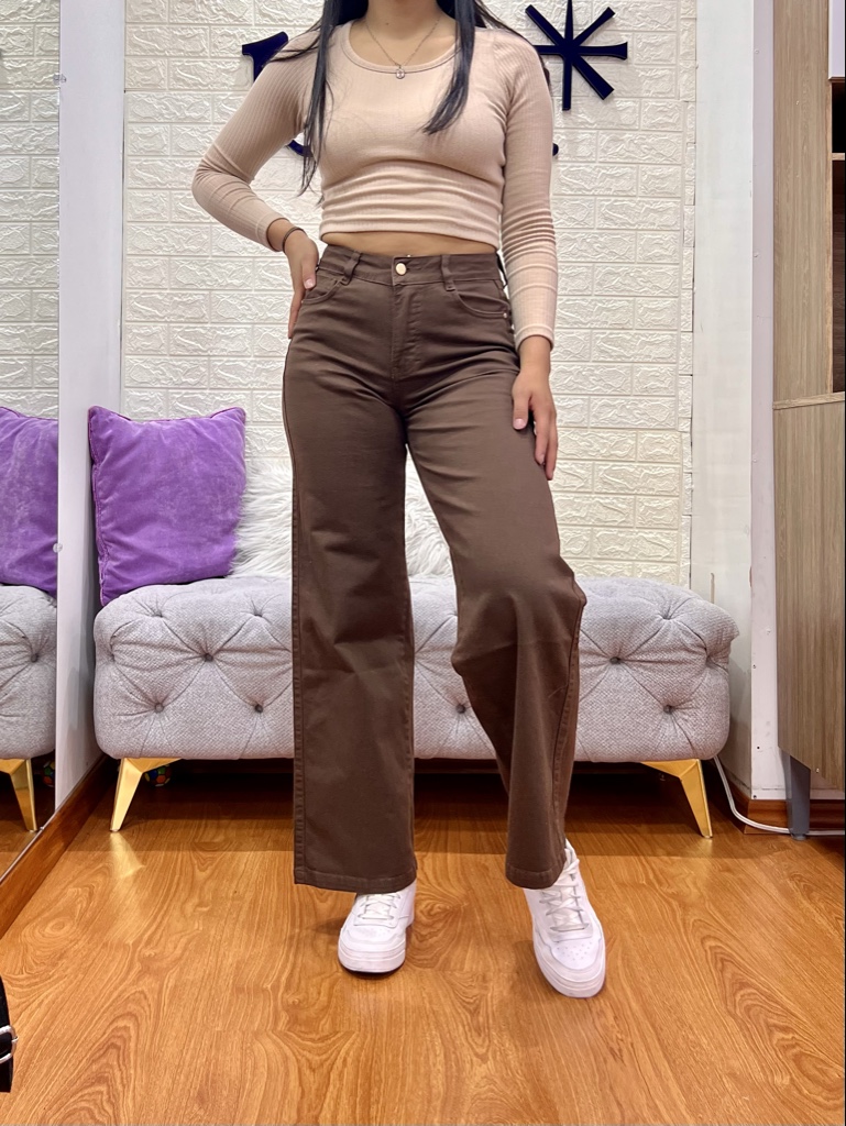 Wide Leg Café