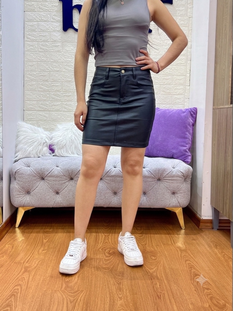 Falda de Cuerina