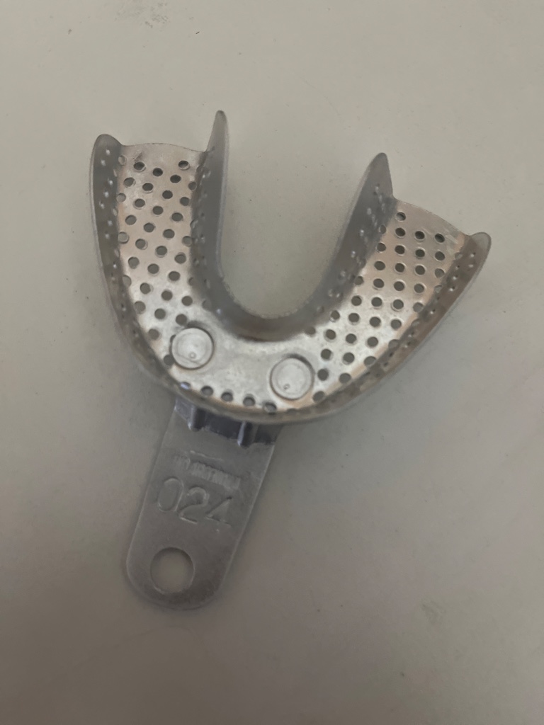 Cubeta odontologica metalica