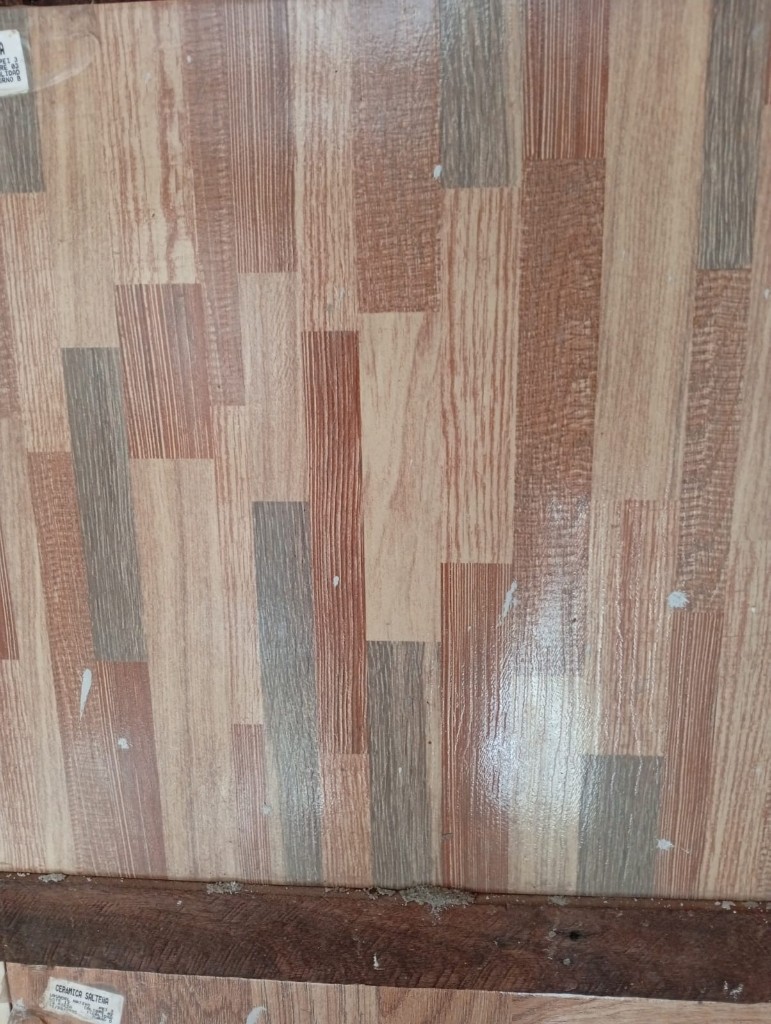Cerámica Molle Natural Brill. 43x43