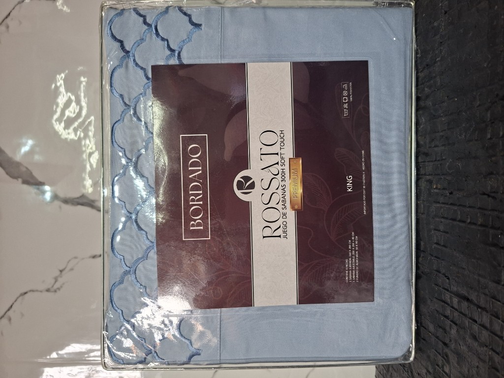 Rossato sábanas celestes con delicados birdados de hilo  King