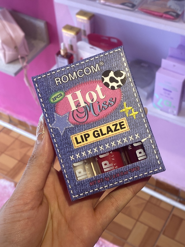 lip glaze hot x3 MISS ROMCOM