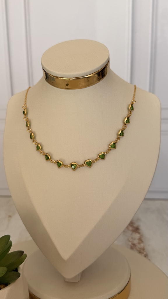 Chocker  corazones verdes