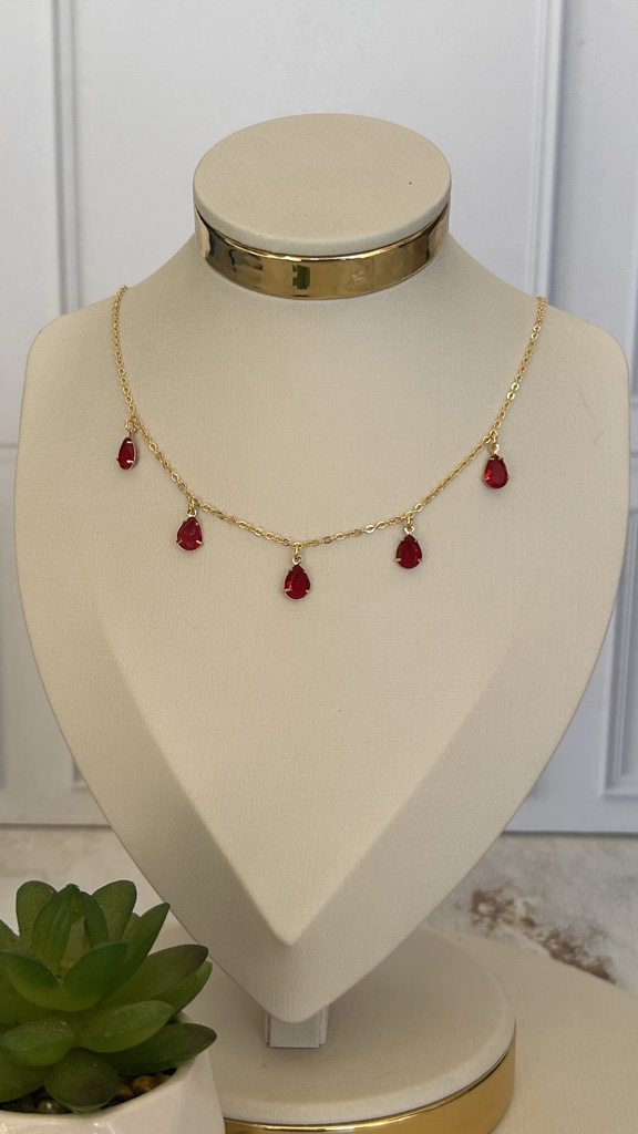 Chocker piedras rojas