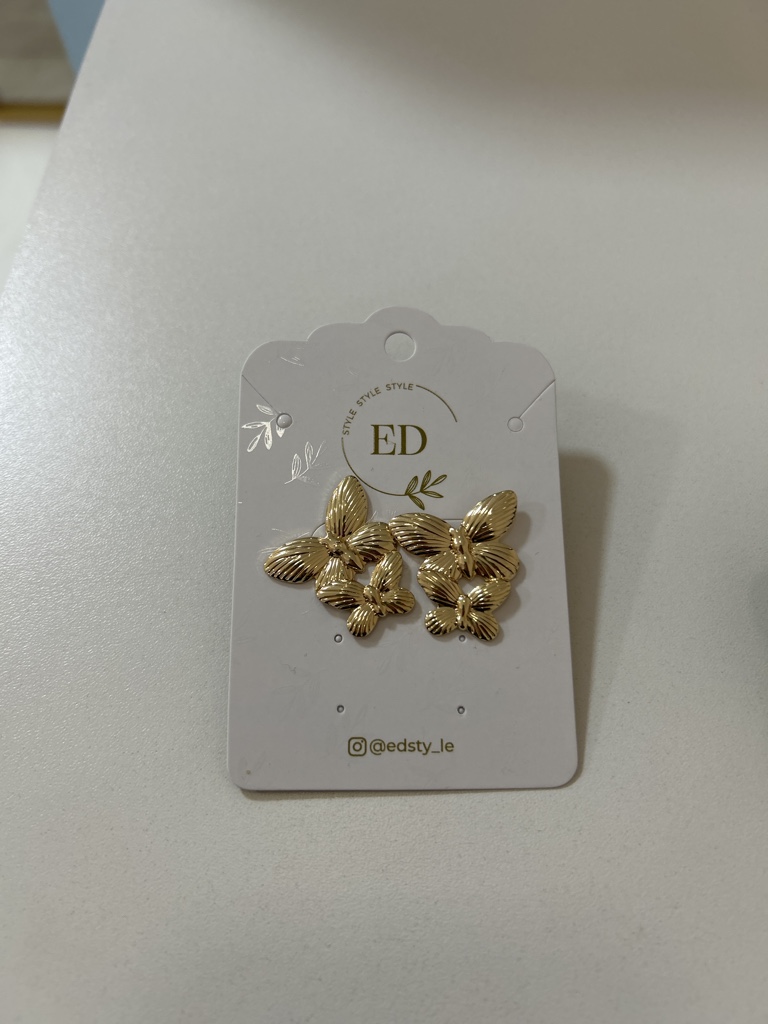 ED aros mariposa dorados