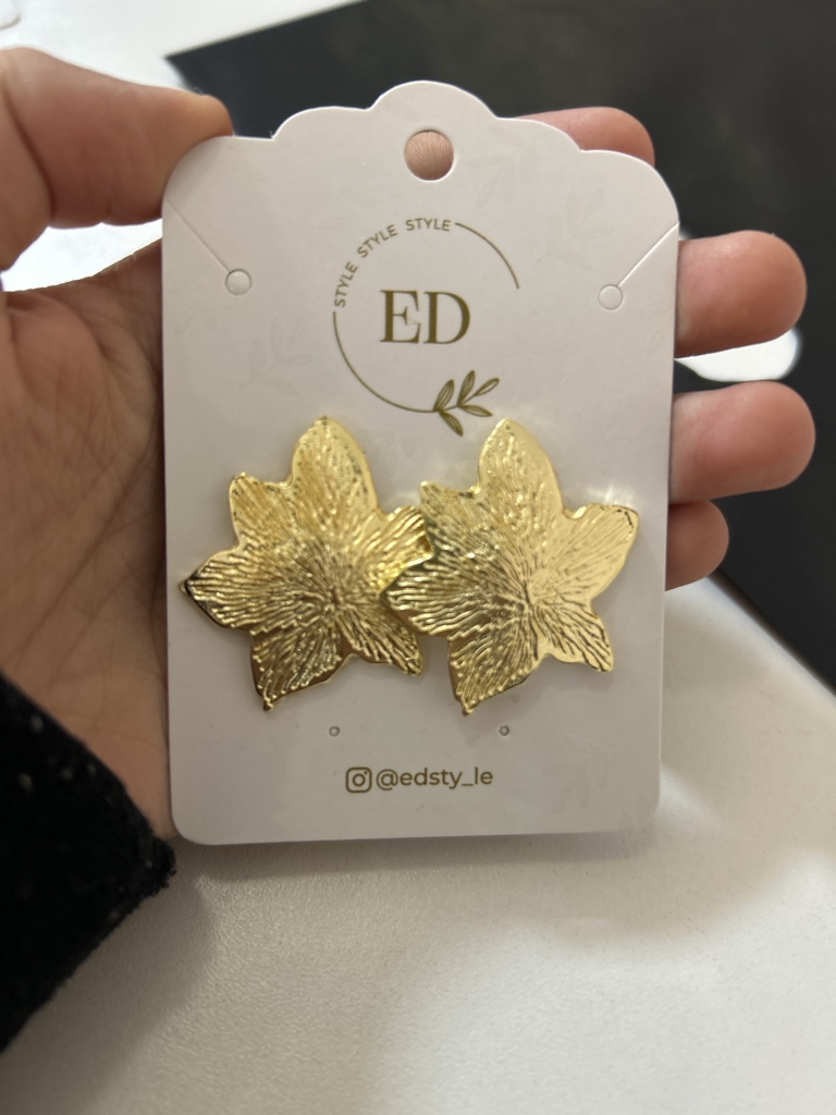 ED aros dorados flor.