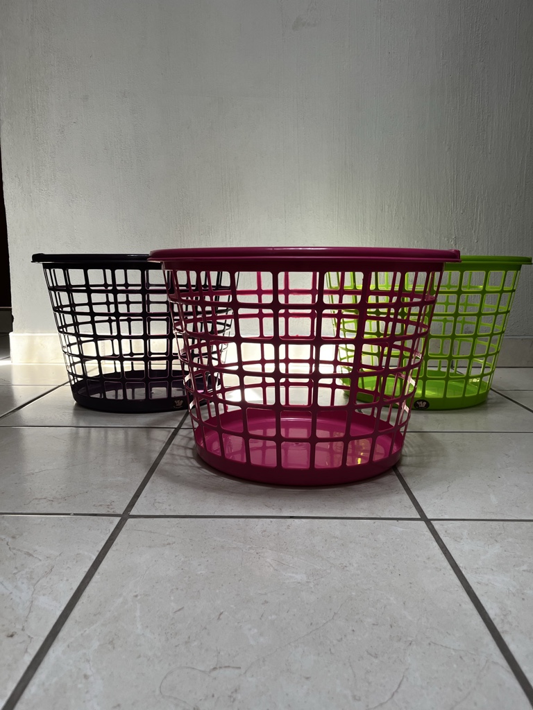 Cesto de ropa chico marca ardilla
