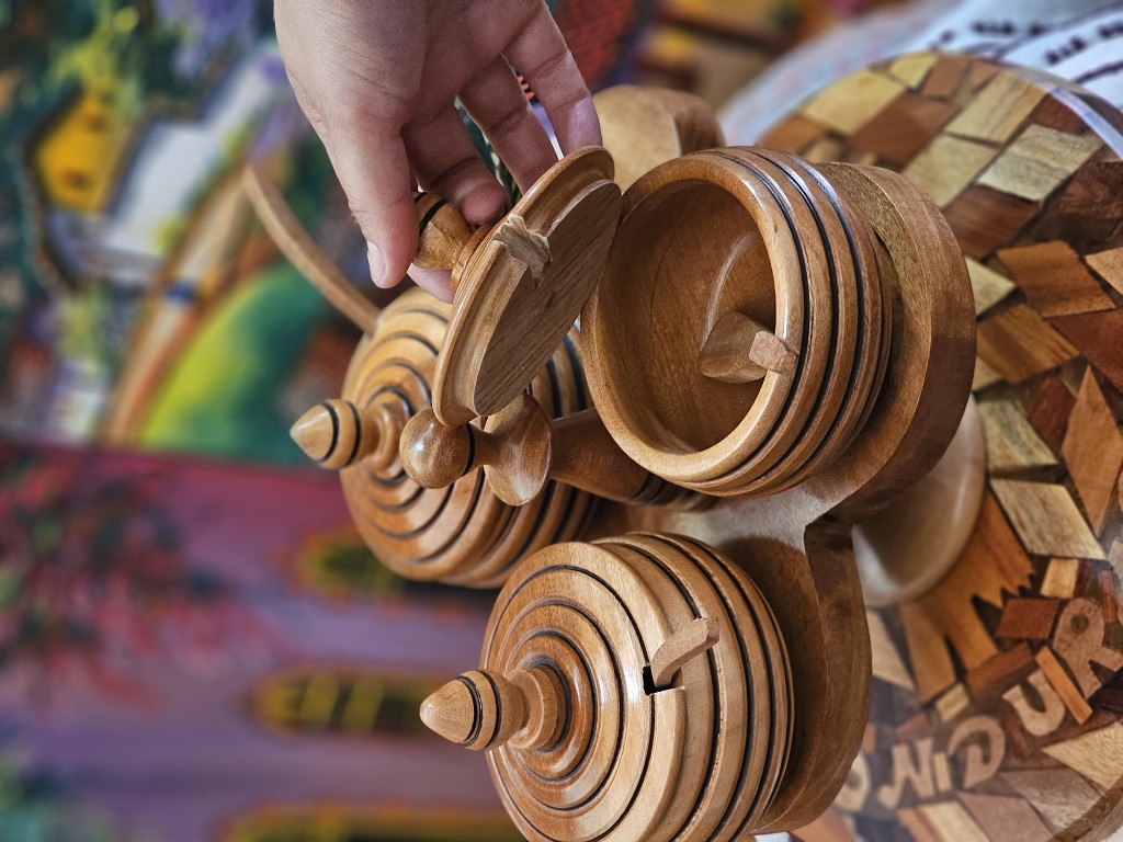 Organizador giratorio de madera para mesa