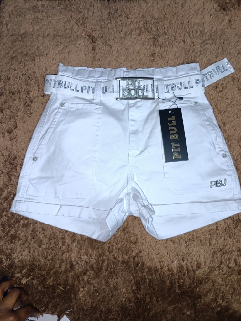 Short Pit Bull branco