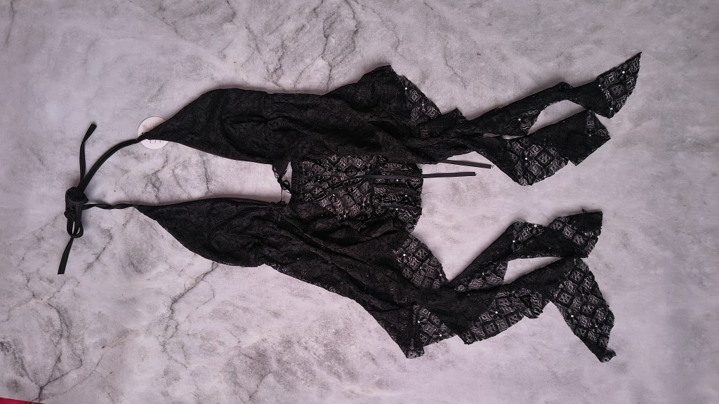 Top encaje fleco negro