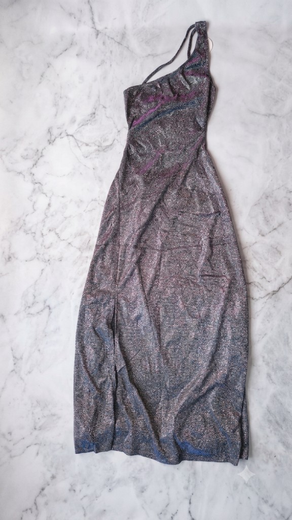 Vestido glitter largo irregular tornasolado