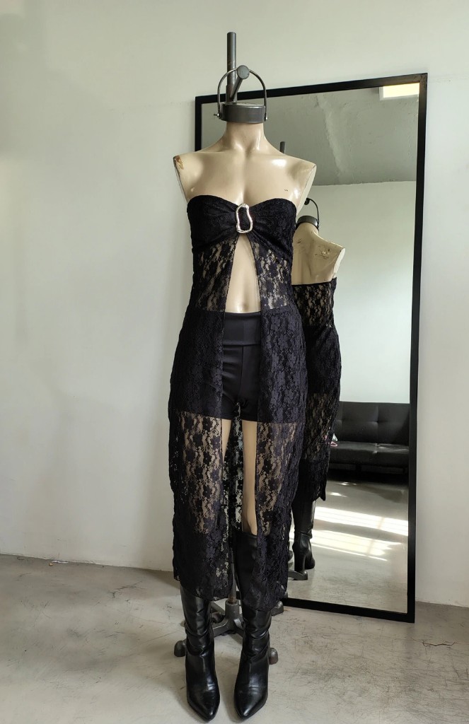 Top Strapless Encaje Largo