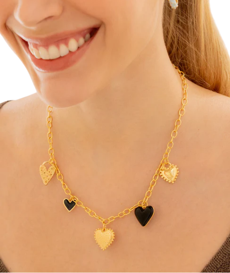 Collar Multicharms Corazones + Aretes