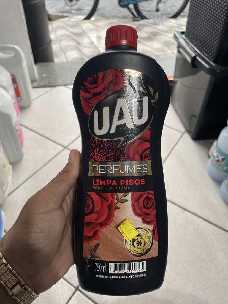 LIMPA PISOS UAU 750ML PERFUMES ROSAS/SEDUCAO