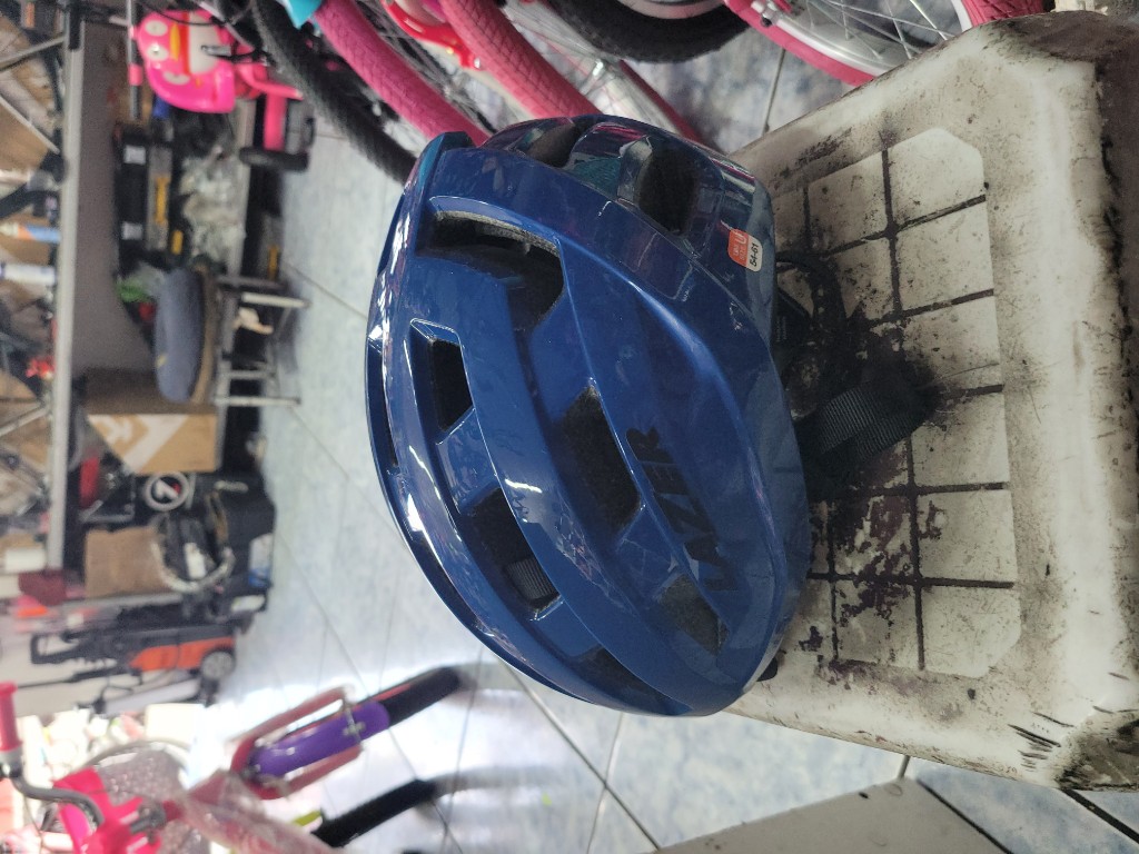 Casco LAZER Tempo Kineticore CE-CPSC/ Black